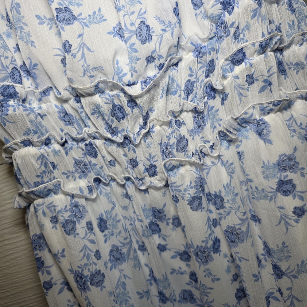 Trixxi Blue and White Floral Mini Dress - Picture 2 of 4